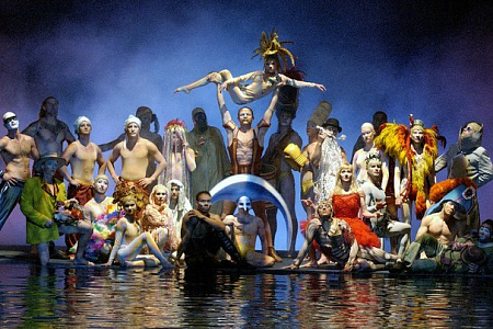 8 мая — Парад артистов Cirque du Soleil